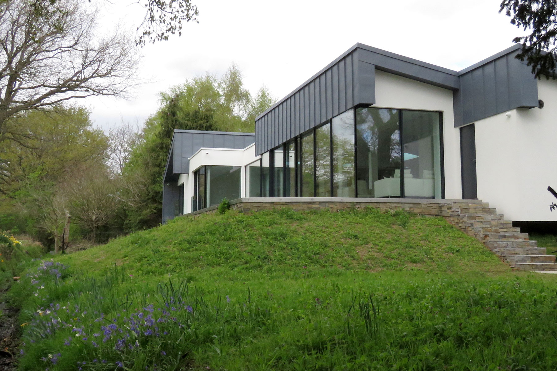 KM Grant award winning contemporary dwelling